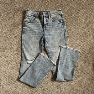 ✨Last Chance✨ Express Mid Rise Medium Wash Skyscraper Jeans